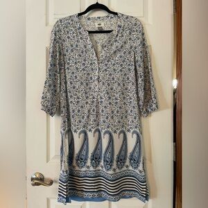 Old Navy White and Blue Paisley Border Tunic